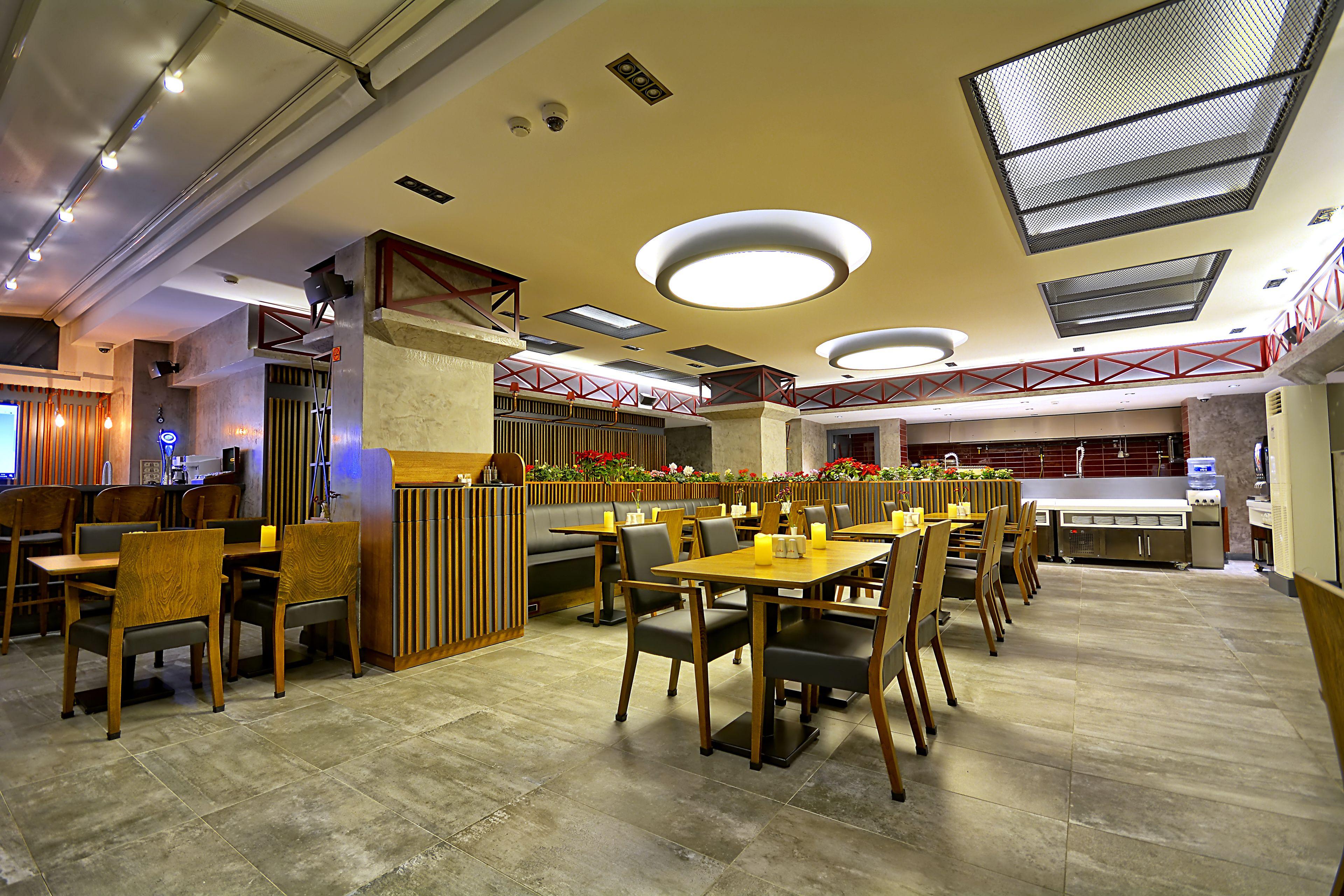 Samir Deluxe Hotel — Fotos 1
